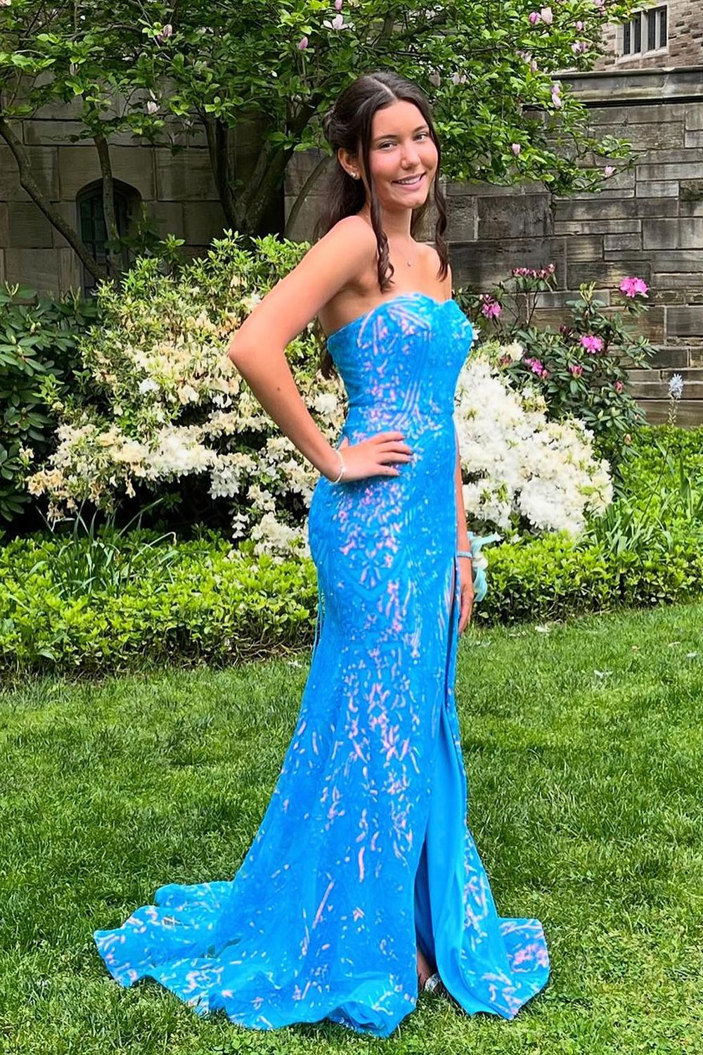 Charming Mermaid Sweetheart Blue Sequins Long Prom Dresses AB24103001