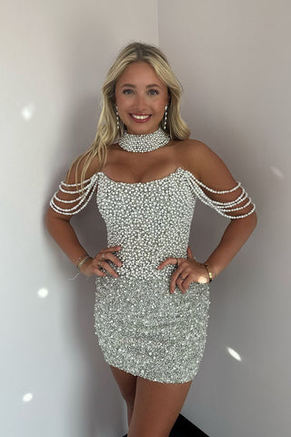 Sparkly Bodycon Scoop Neck Silver Sequins Short Homecoming Dresses with Beading AB24092808