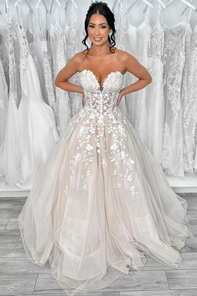 Elegant A-Line Strapless Tulle Lace Wedding Dresses AB4041401