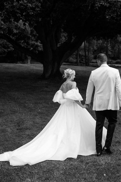 Fairy Ball Gown Off the Shoulder White Organza Tulle Bridal Dresses with Ruffled Sleeves AB24112207